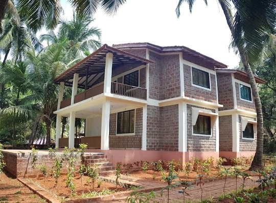 VERANDAH SOLITUDE BY THE SEA
